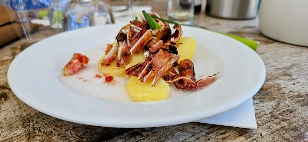 Salade Oreilles de Cochon Grillées